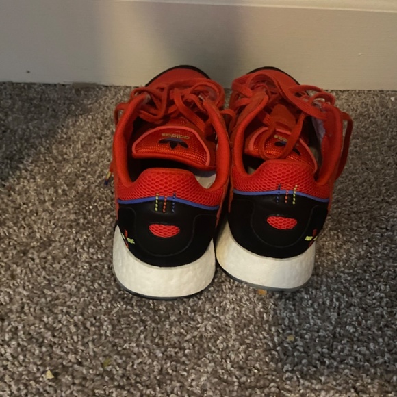 Adidas - Picture 2 of 2